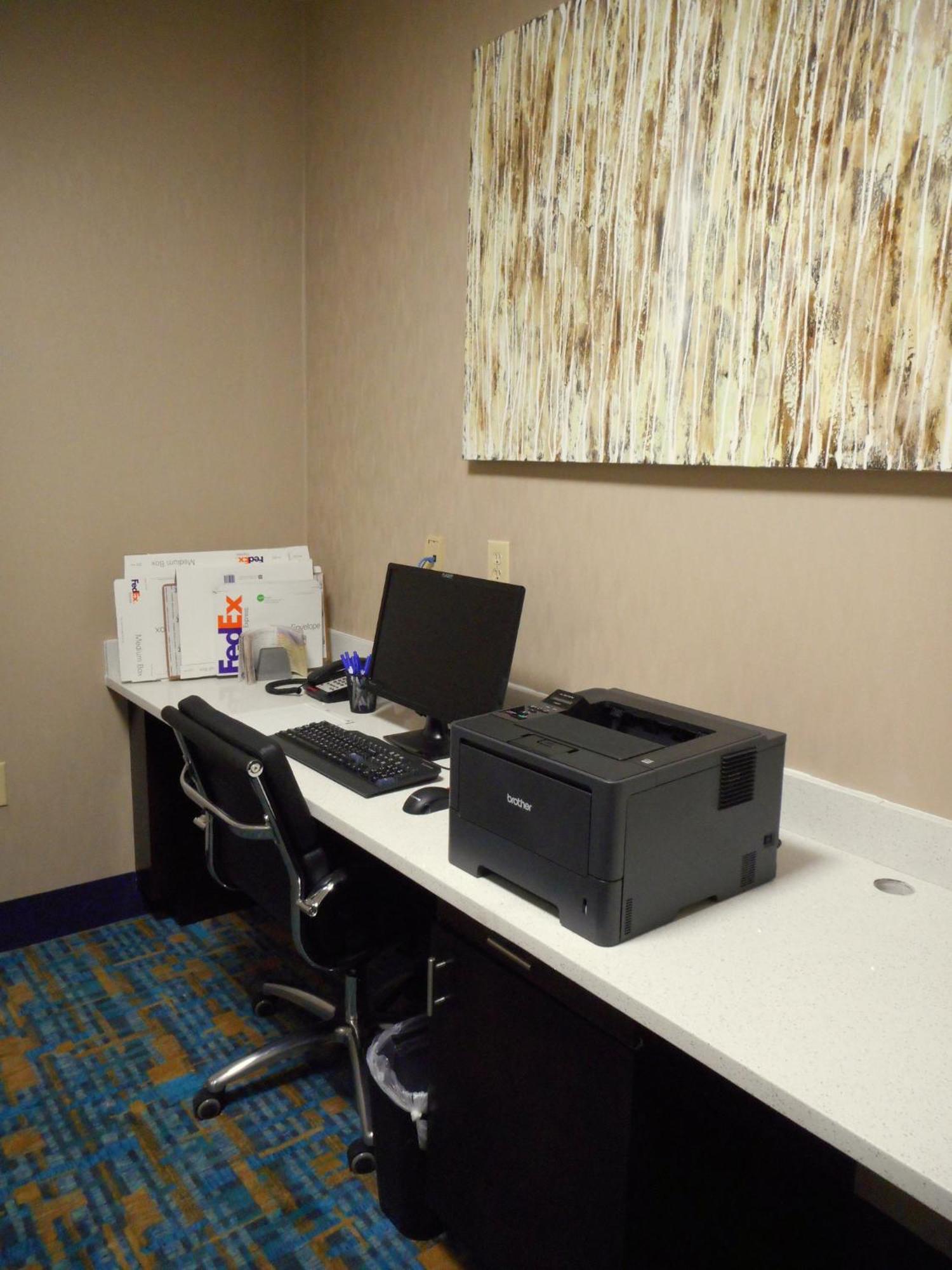 Holiday Inn Express & Suites Carmel North - Westfield By Ihg Zewnętrze zdjęcie